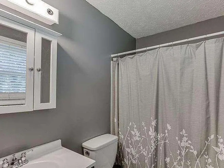 2193 Kings Forest Dr SE — Photo 12