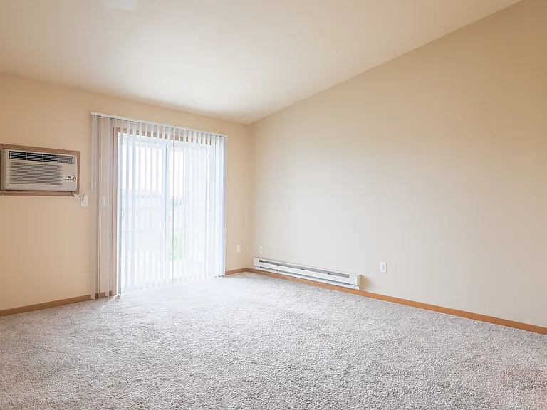 Amber Valley Apartments — Photo 8