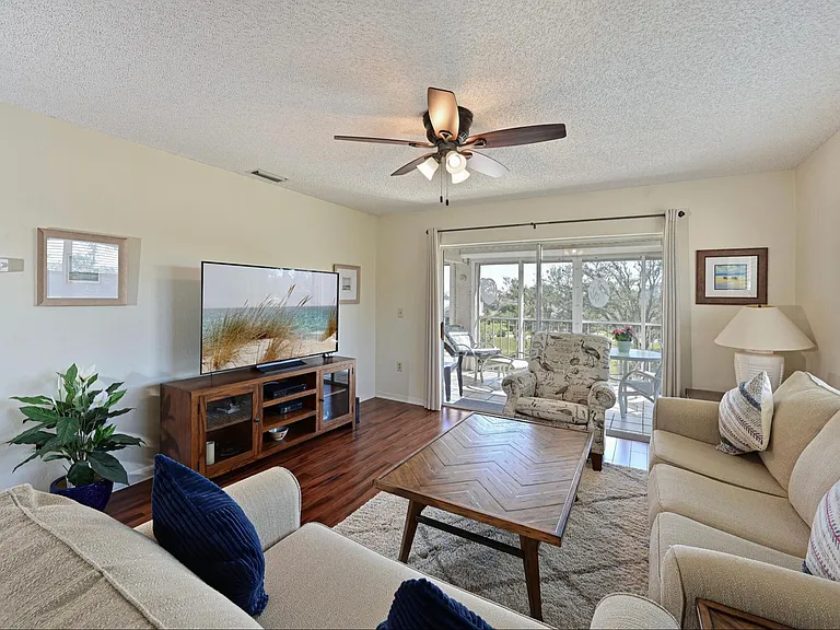 6501 Stone River Rd #303 — Photo 3