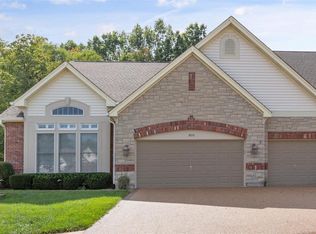 805 Stonebluff Ct, Chesterfield, MO 63005