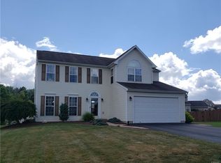 5506 Ravensthorpe Way, Clay, NY 13041