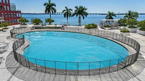 1541 Brickell Ave Photo 1
