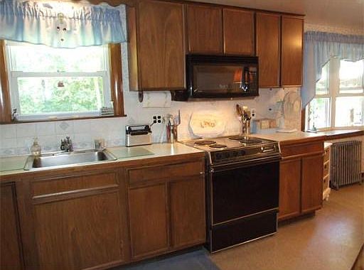 5th image of 49 Oakden Ave