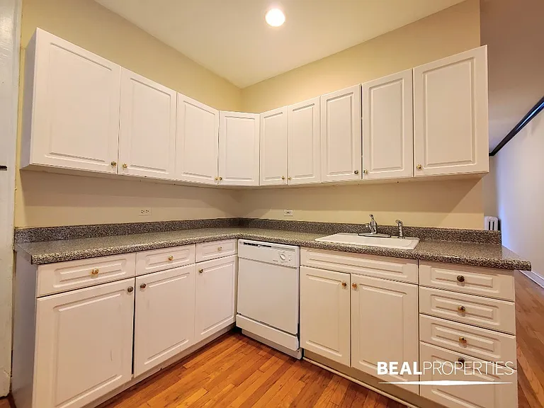 4229.5 N Paulina St #N1 — Photo 7