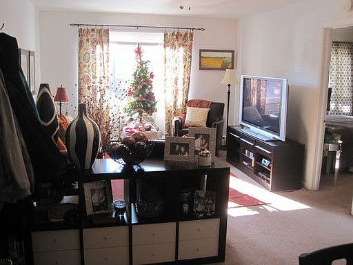3rd image of 20 E 14th Ave APT G