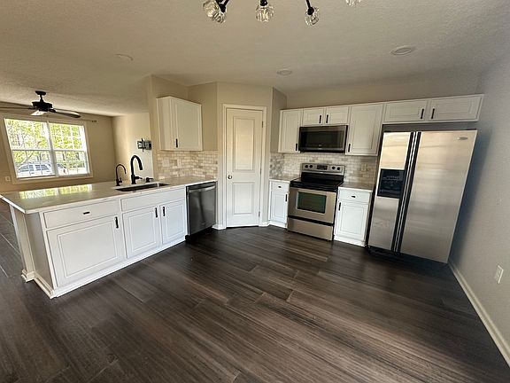 4th image of 5625 Chippewa Falls St