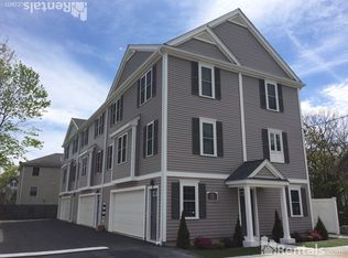 12 W Church St, Mansfield, MA 02048