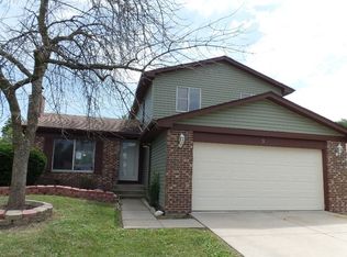 3 Red Wing Ct, Woodridge, IL 60517