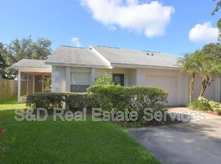 1072 Meadowood Pointe Rd, Lakeland, FL 33811