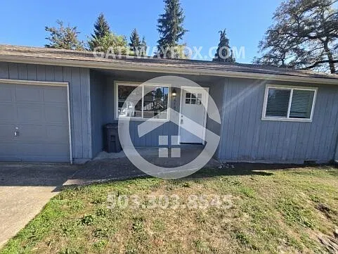 4140 Gary St NE — Photo 1