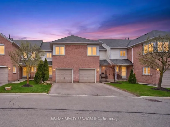 5205 Glen Erin Dr E #26A, Mississauga, ON L5M 5N6