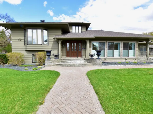 1300 Kilian Blvd SE, Saint Cloud, MN 56304