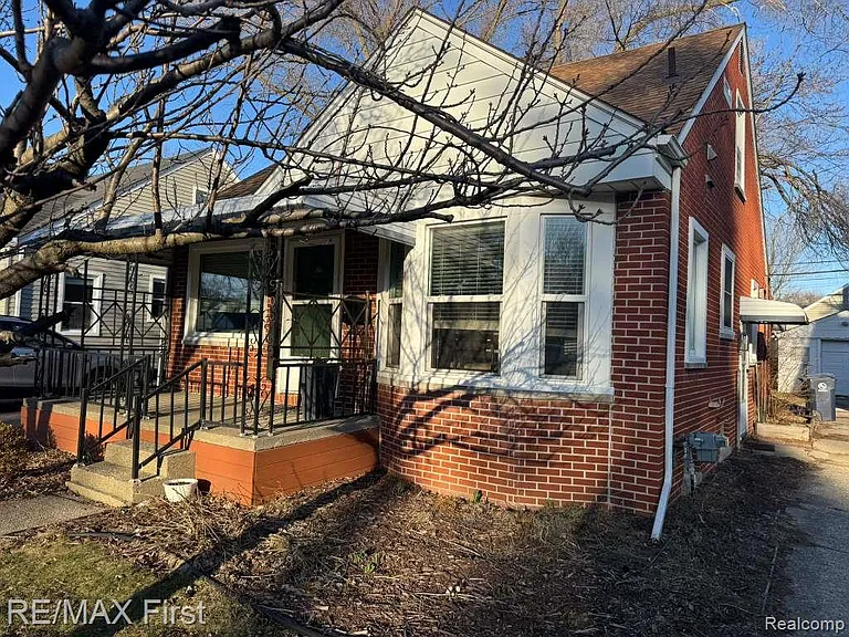 406 N Campbell Rd — Photo 2
