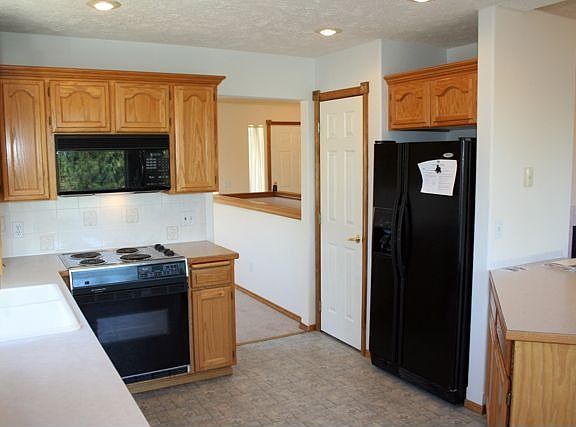 3rd image of 6419 E 14th Ave