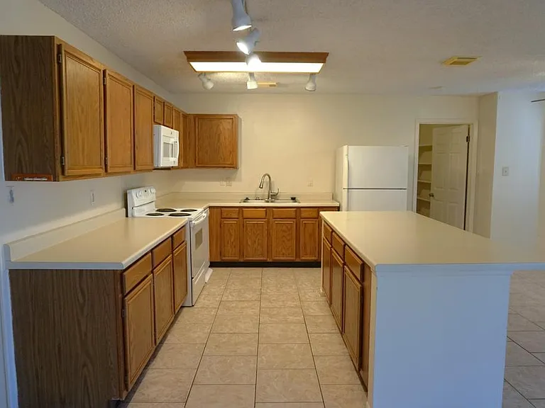 7515 Foss Mdws — Photo 10