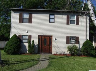 1427 Red Mill Rd, Rensselaer, NY 12144