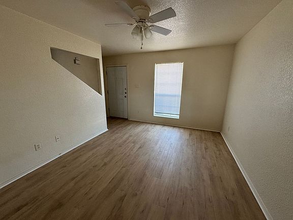 2nd image of 3806 Gus Dr APT A