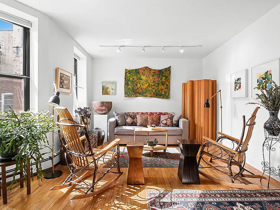 1st image of 427 Saint Johns Pl APT 4B