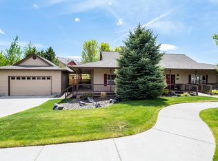 20721 Tango Creek Ave, Bend, OR 97701