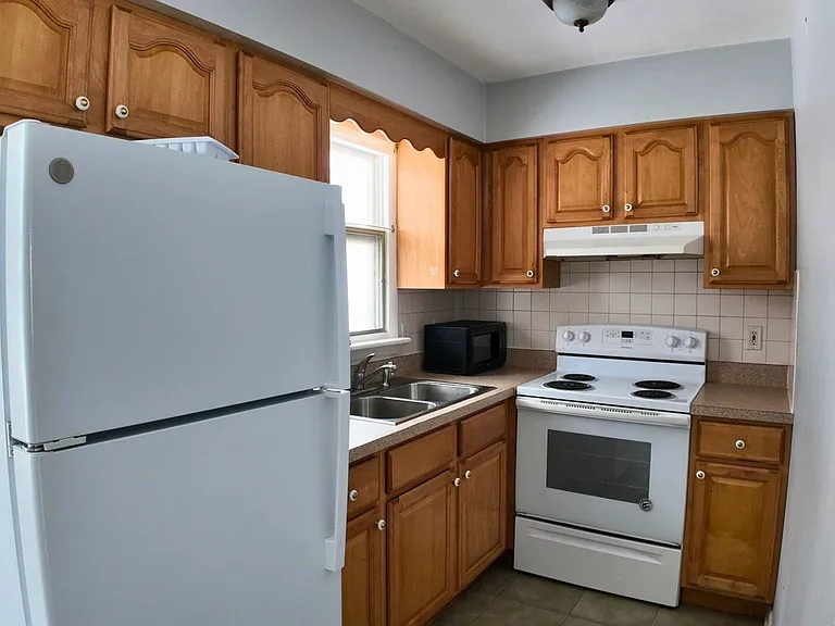 79B Wertman Ln #B — Photo 4