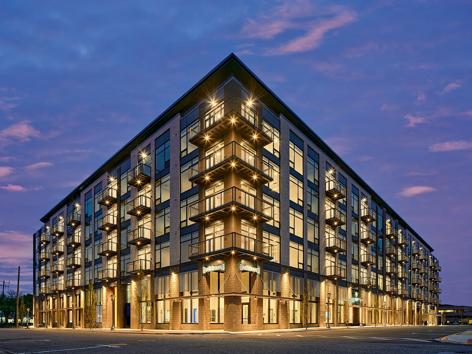 Birmingham Pointe — Photo 3