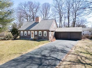 88 Cliff Dr, North Attleboro, MA 02760