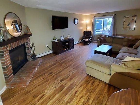 3rd image of 12 Cleveland Drive #136