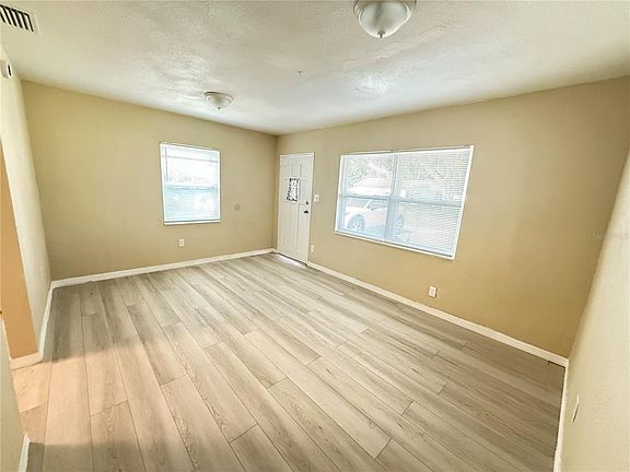 3rd image of 13917 3rd St