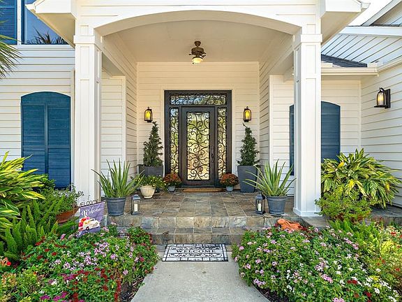 4th image of 4023 Bayshore Dr