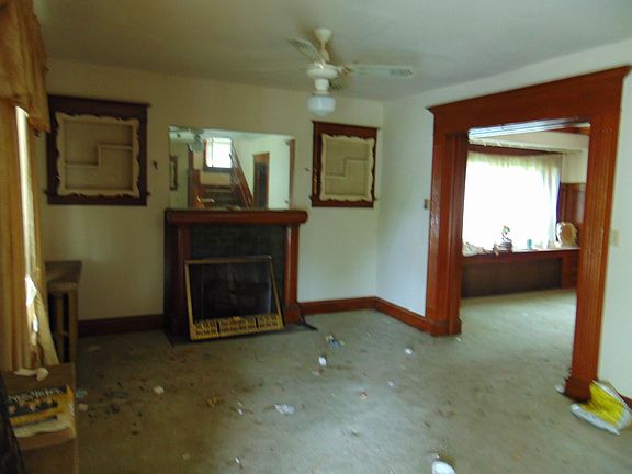 2nd image of 2914 Bales Ave