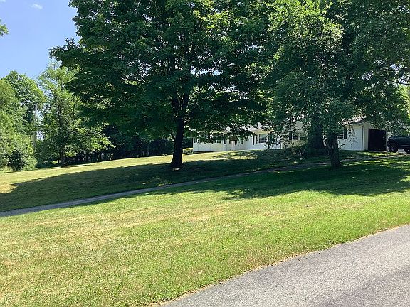 4th image of 237 Chandler Ln