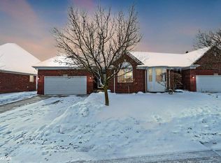 3198 Gemini Dr, Sterling Heights, MI 48314
