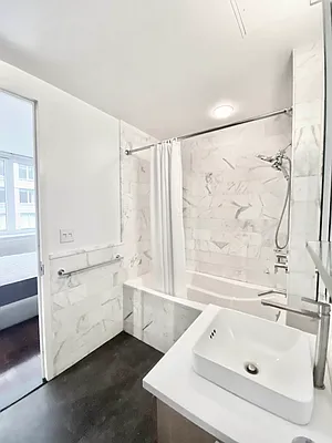 Rented by Bond New York | media 49