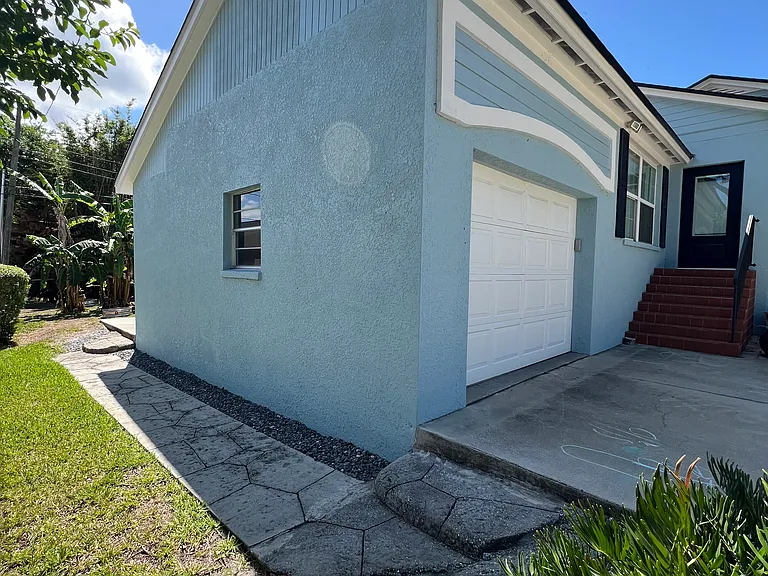 2408 Cambridge Ave — Photo 5