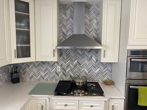 2nd image of 9473 Timberbank Cir NW
