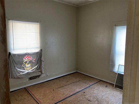 4th image of 532 S Maryland Ave