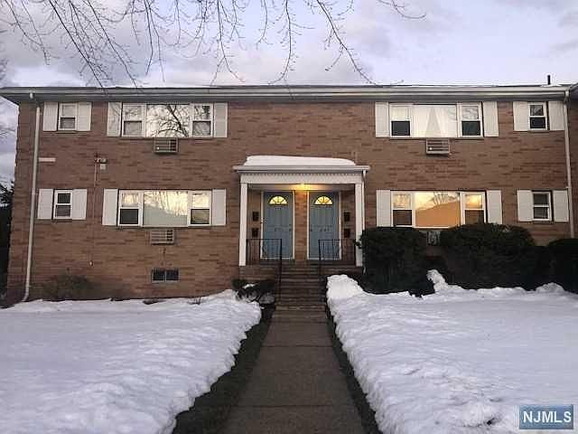 1st image of 2-51 Virginia Dr