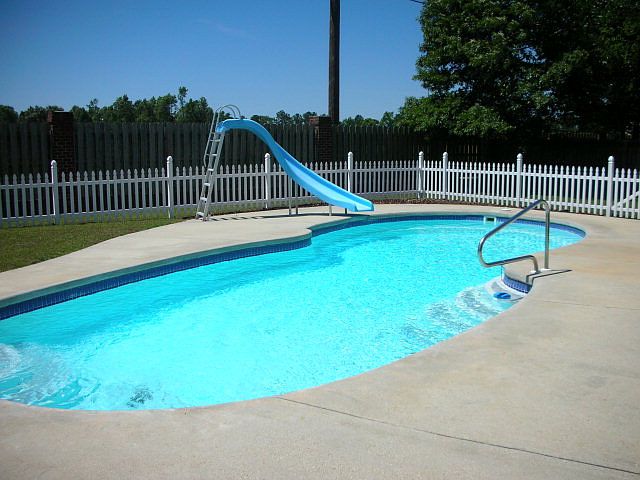 2nd image of 9612 Canterbury Ct
