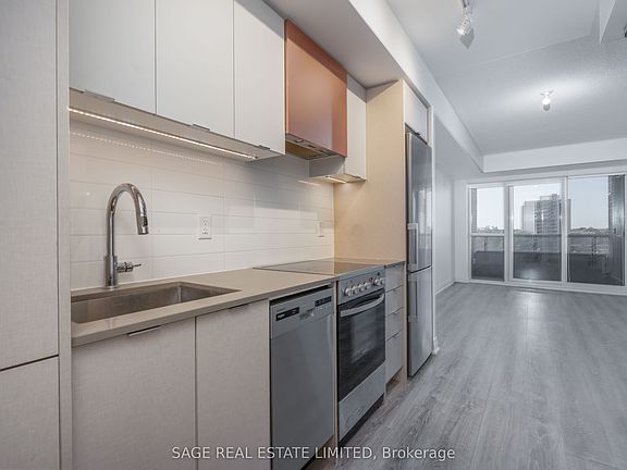 3rd image of 10 Gibbs Rd #625