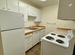 1821 E Thomas St APT 304, Seattle, WA 98112