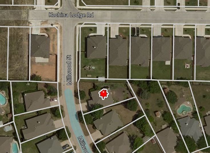 1st image of 6812 Millwood St