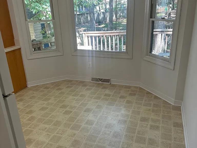 12904 Church Ct — Photo 4