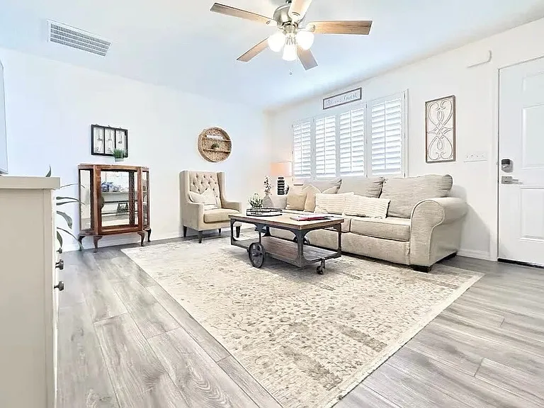 6500 SW 60th Ave — Photo 11