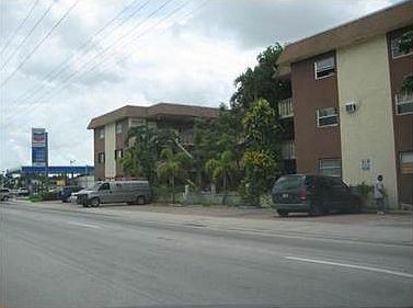 2nd image of 350 E 21 St 101 #101