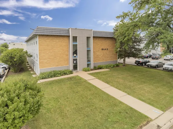 2441 Holmes St #5, Rockford, IL 61108
