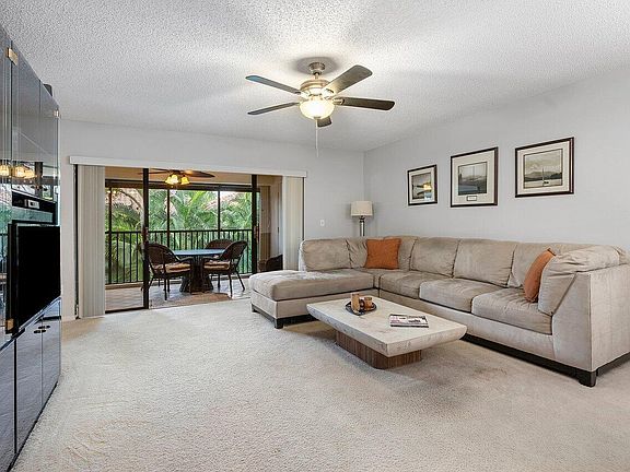 2nd image of 40 Pelican Pointe Drive #2040