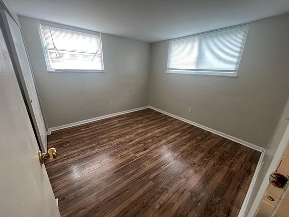 3rd image of 400 N Cherrywood Ave APT 1