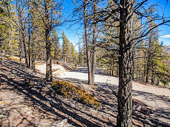 5th image of 2623 Redhill Rd