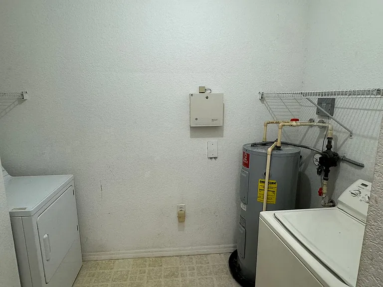 6151 Metrowest Blvd #205 — Photo 5