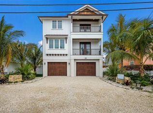 2213 Avenue C, Bradenton Beach, FL 34217